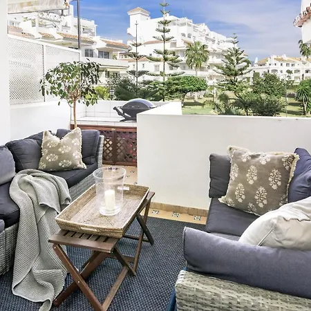 Cl- 1 Bedroom Walking Distance To Puerto Banus Marbella Exterior photo
